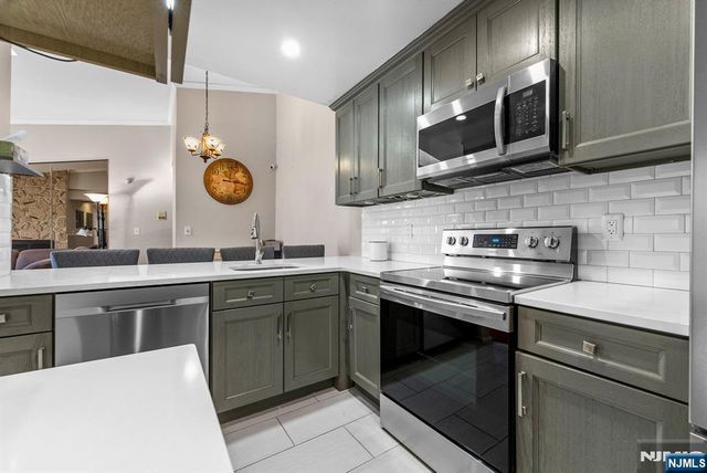 753 Summer 3D, Newark, NJ 07104