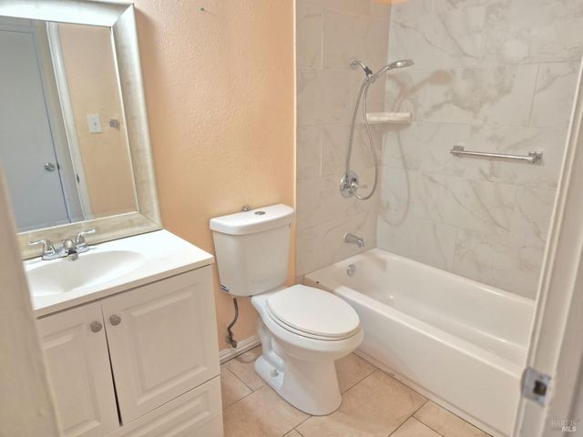 601 Danrose Dr, American Canyon, CA 94503