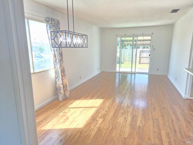 601 Danrose Dr, American Canyon, CA 94503