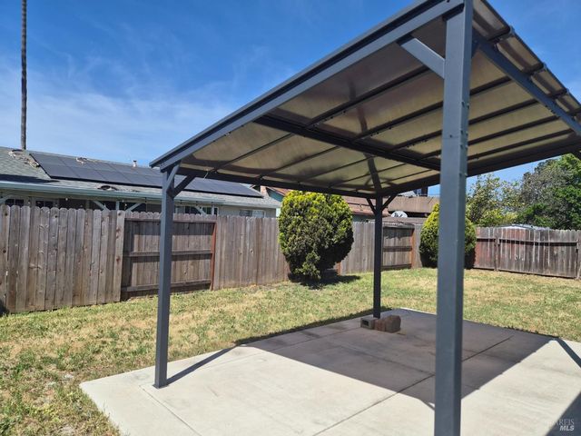 601 Danrose Dr, American Canyon, CA 94503