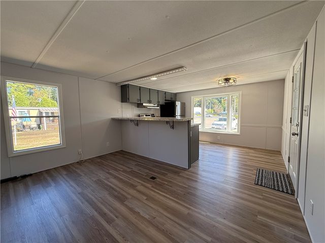 6 Lane One, Coventry, RI 02816