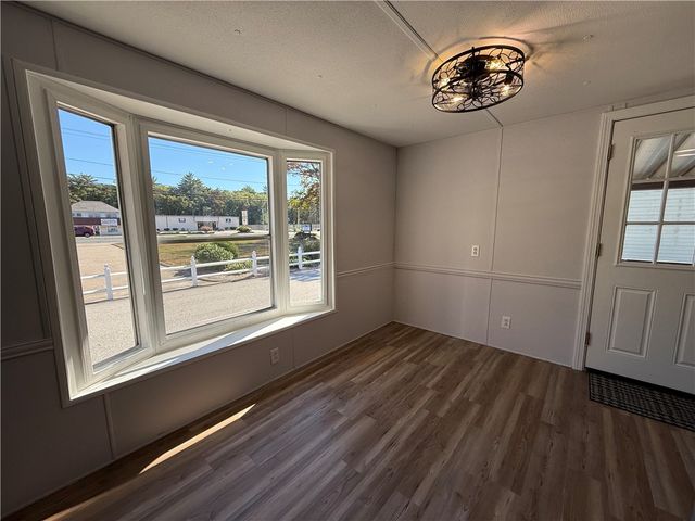 6 Lane One, Coventry, RI 02816