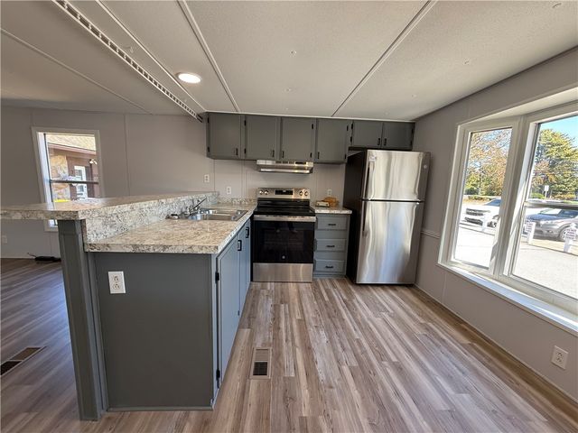 6 Lane One, Coventry, RI 02816