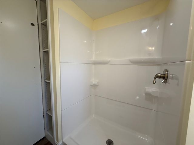 6 Lane One, Coventry, RI 02816