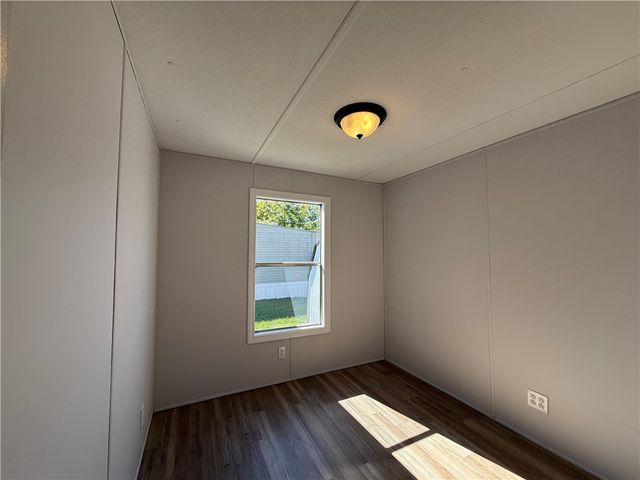 6 Lane One, Coventry, RI 02816