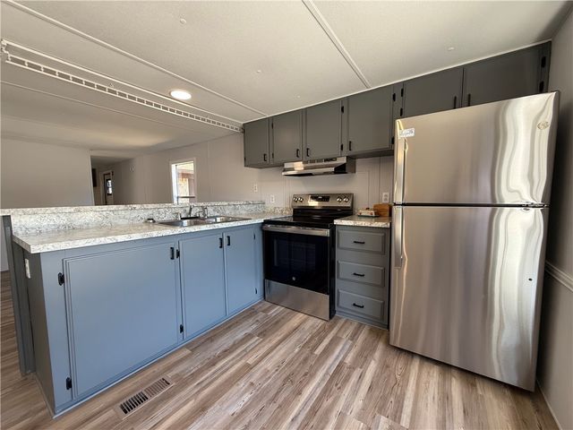 6 Lane One, Coventry, RI 02816