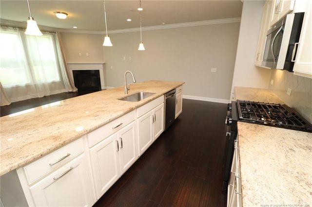 410 Boscawen Lane, Cary, NC 27519