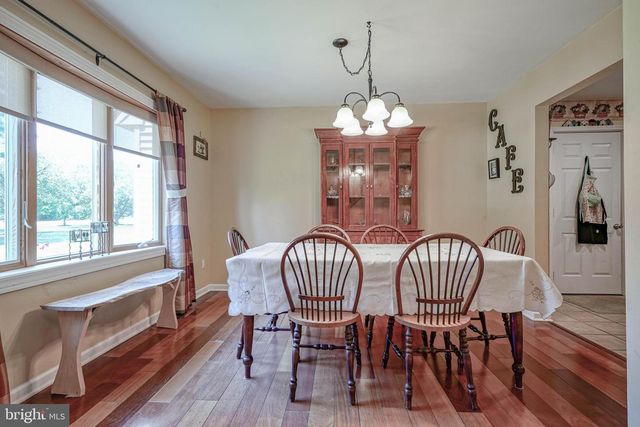 156 E WOLFERT STATION RD, Mickleton, NJ 08056