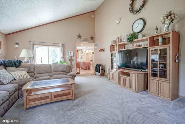 156 E WOLFERT STATION RD, Mickleton, NJ 08056