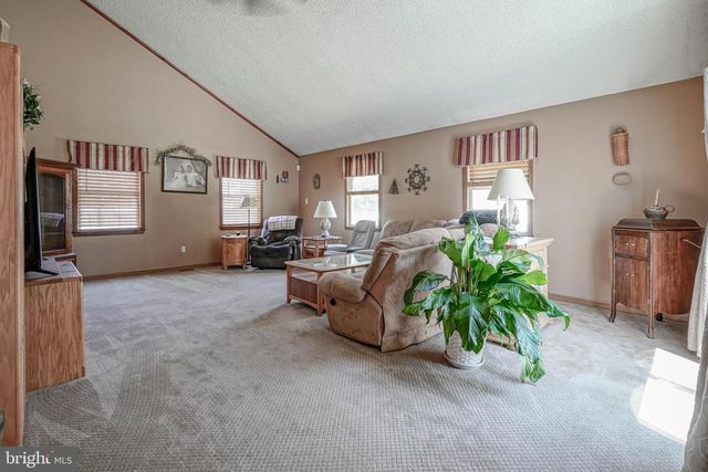 156 E WOLFERT STATION RD, Mickleton, NJ 08056