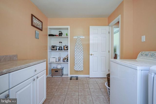 156 E WOLFERT STATION RD, Mickleton, NJ 08056