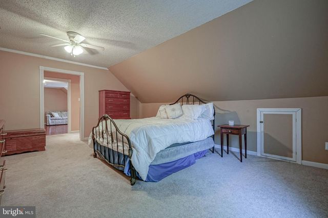 156 E WOLFERT STATION RD, Mickleton, NJ 08056