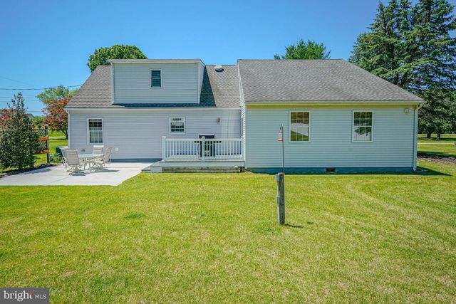 156 E WOLFERT STATION RD, Mickleton, NJ 08056