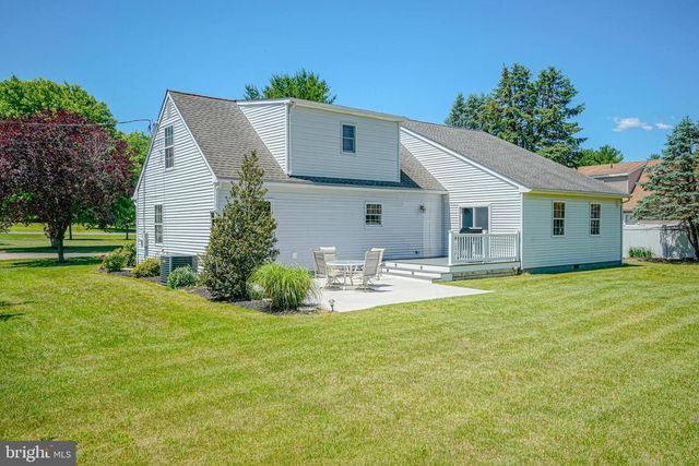 156 E WOLFERT STATION RD, Mickleton, NJ 08056