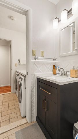 1225 Island Drive 102, Ann Arbor, MI 48105