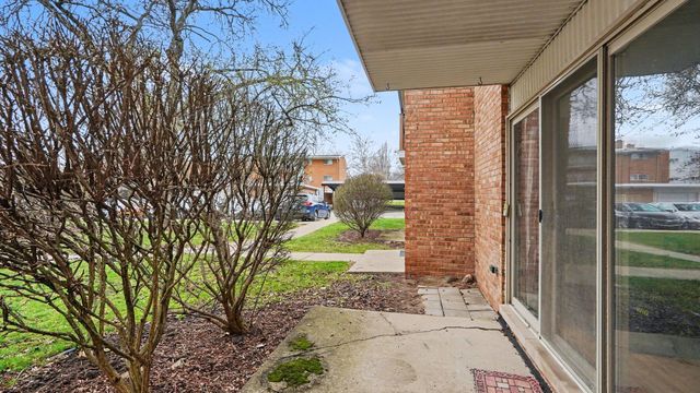 1225 Island Drive 102, Ann Arbor, MI 48105