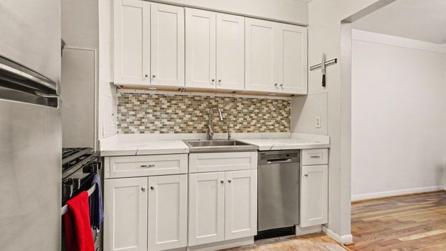 1225 Island Drive 102, Ann Arbor, MI 48105