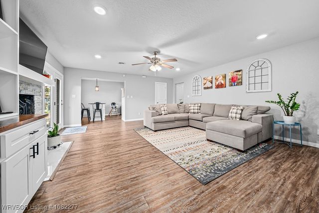2509 Roxbury Lane, Fort Smith, AR 72908