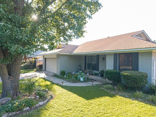 2509 Roxbury Lane, Fort Smith, AR 72908