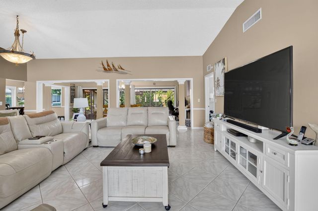 10300 GREENTRAIL Drive N, Boynton Beach, FL 33436
