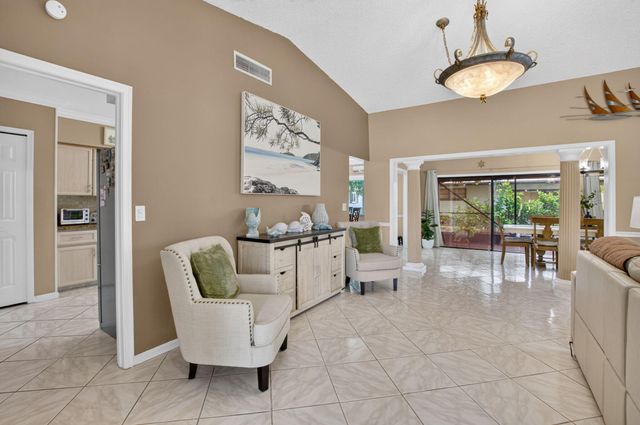 10300 GREENTRAIL Drive N, Boynton Beach, FL 33436