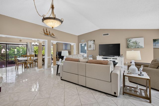 10300 GREENTRAIL Drive N, Boynton Beach, FL 33436