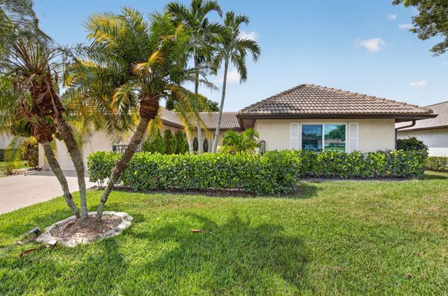 10300 GREENTRAIL Drive N, Boynton Beach, FL 33436