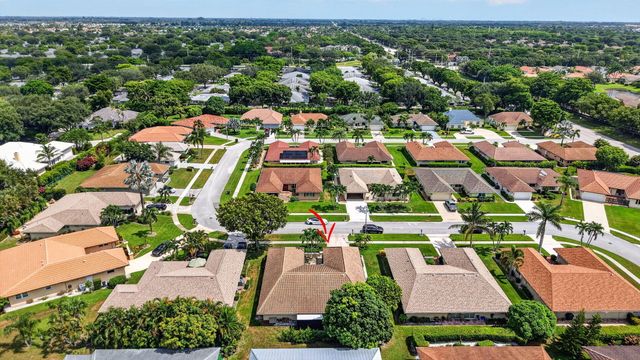 10300 GREENTRAIL Drive N, Boynton Beach, FL 33436