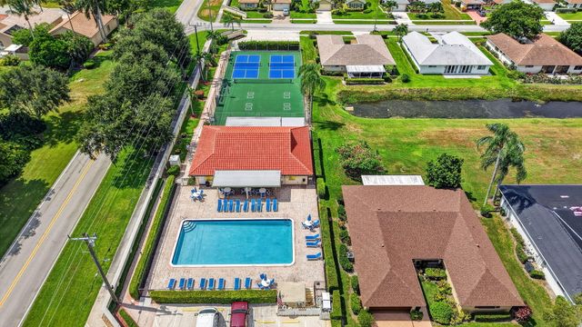 10300 GREENTRAIL Drive N, Boynton Beach, FL 33436