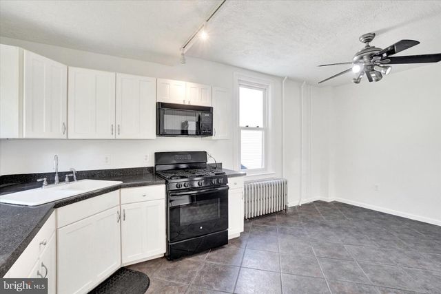36 HANOVER ST, Glen Rock, PA 17327