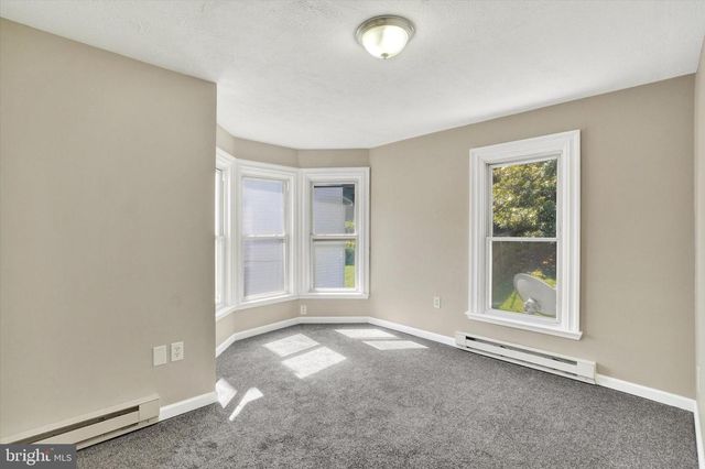 36 HANOVER ST, Glen Rock, PA 17327