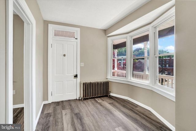 36 HANOVER ST, Glen Rock, PA 17327