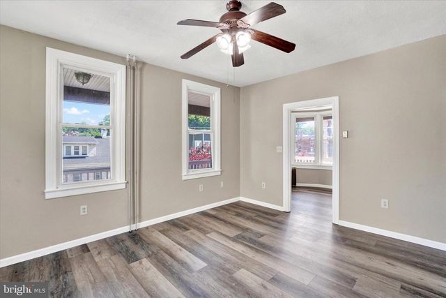 36 HANOVER ST, Glen Rock, PA 17327