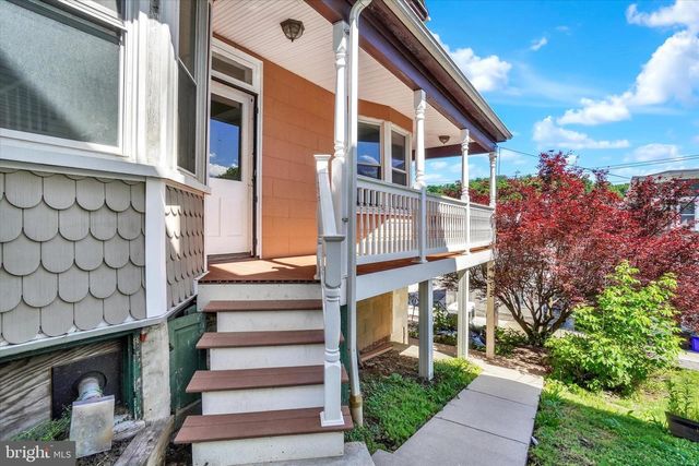 36 HANOVER ST, Glen Rock, PA 17327