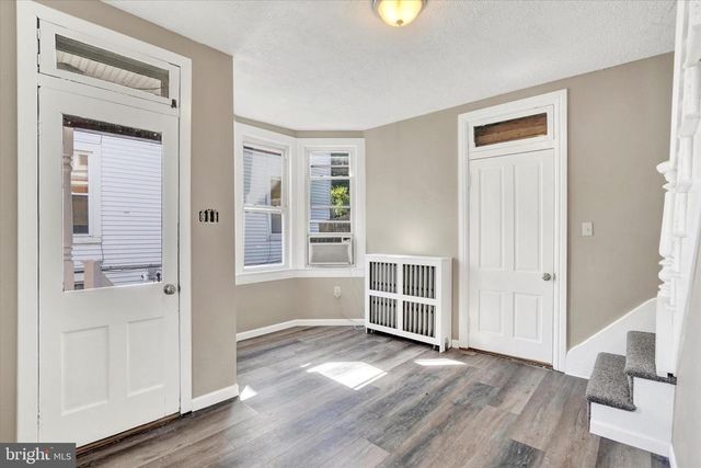 36 HANOVER ST, Glen Rock, PA 17327