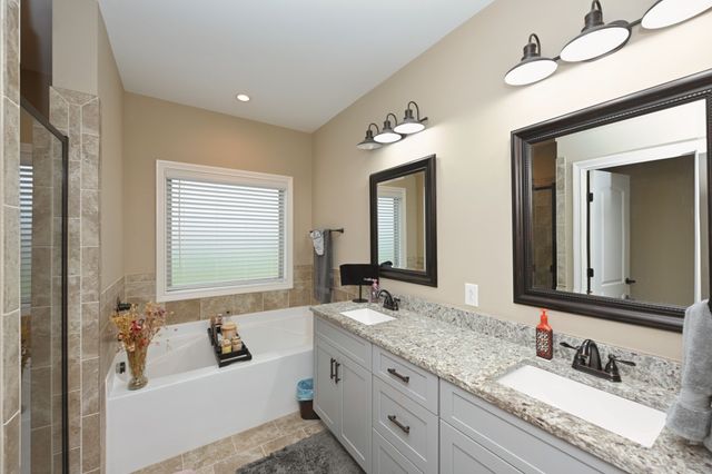 727A N Russell St, Portland, TN 37148