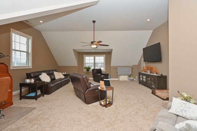 727A N Russell St, Portland, TN 37148