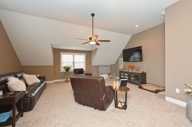 727A N Russell St, Portland, TN 37148