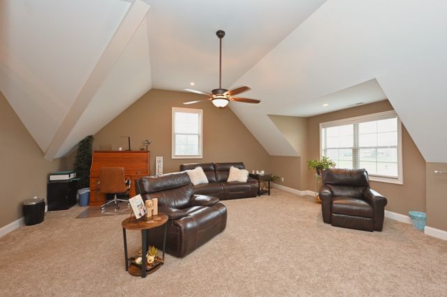 727A N Russell St, Portland, TN 37148