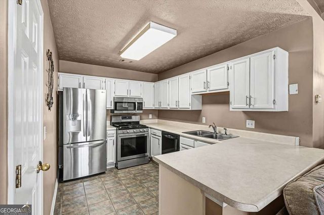 2636 Saint Charles Lane NW, Kennesaw, GA 30144