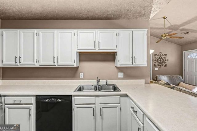 2636 Saint Charles Lane NW, Kennesaw, GA 30144