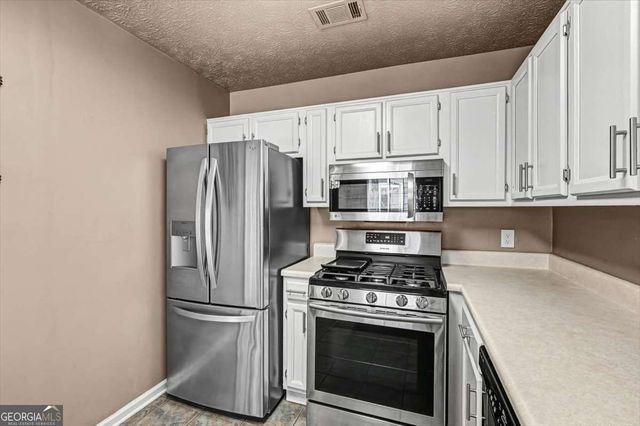 2636 Saint Charles Lane NW, Kennesaw, GA 30144