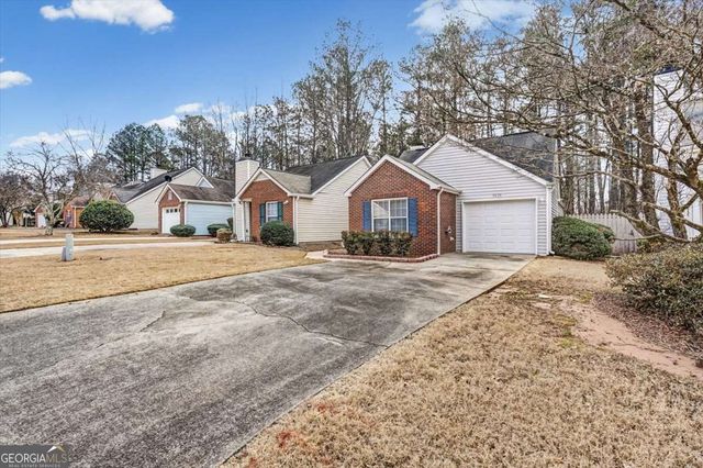 2636 Saint Charles Lane NW, Kennesaw, GA 30144