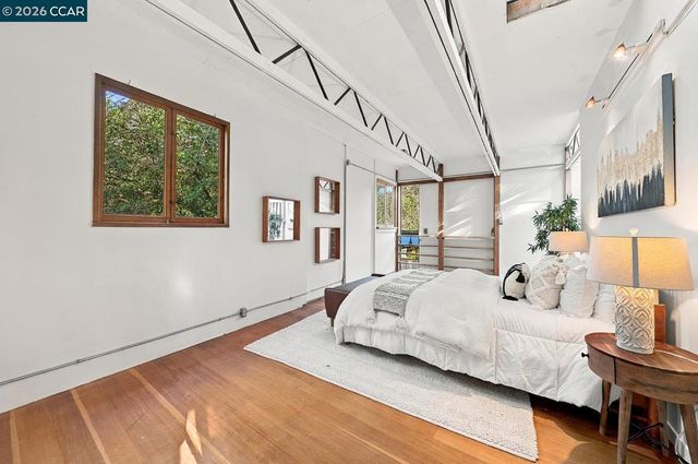 141 Fairlawn Dr, Berkeley, CA 94708