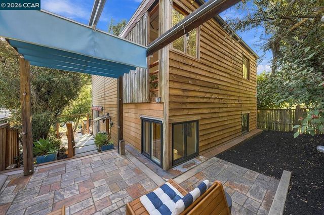 141 Fairlawn Dr, Berkeley, CA 94708