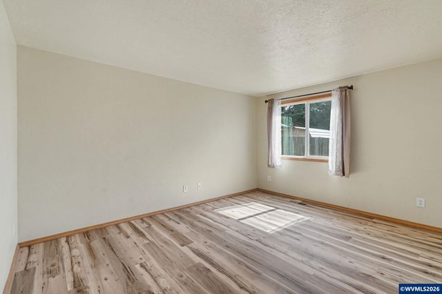 4444 Leafwood Av NE, Salem, OR 97305