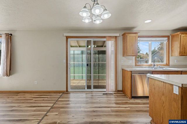 4444 Leafwood Av NE, Salem, OR 97305