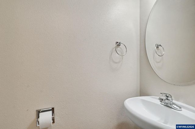 4444 Leafwood Av NE, Salem, OR 97305