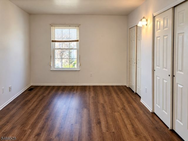 2 Almond Dr, Franklin Twp., NJ 08873