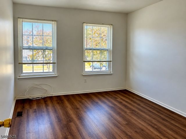 2 Almond Dr, Franklin Twp., NJ 08873